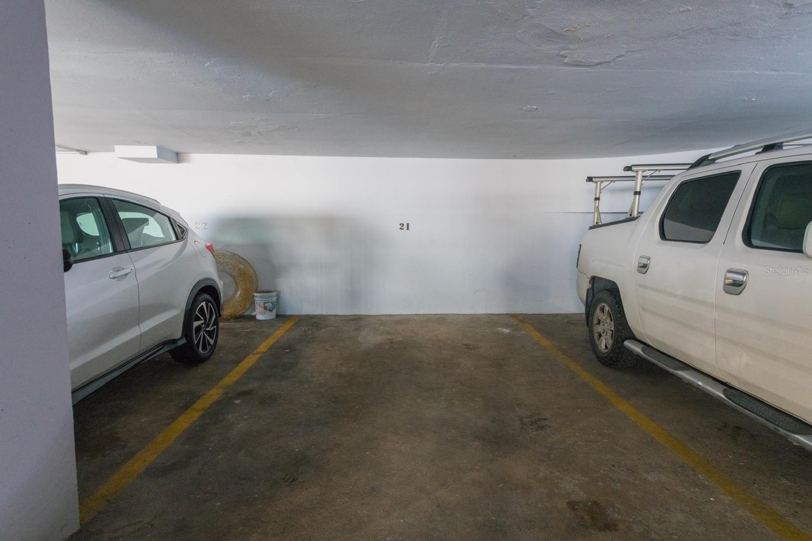 WALDORF TOWER - Residential Lease