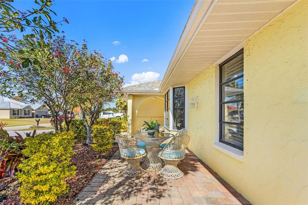 Photo of 4215 SW 13th Avenue, Cape Coral, FL 33914 (MLS # C7522110)