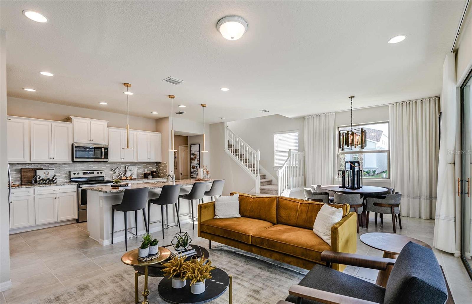 WINDSOR CAY - Residential