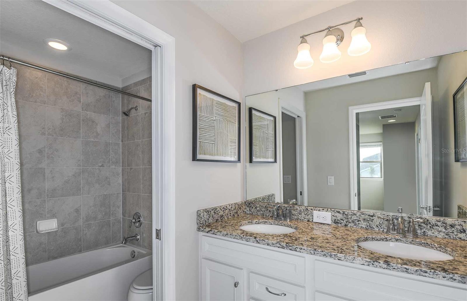 WINDSOR CAY - Residential