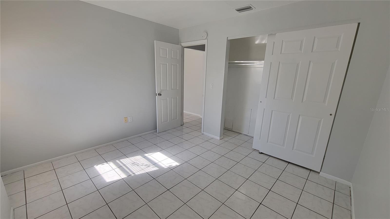 LAKE SARASOTA - Residential Income