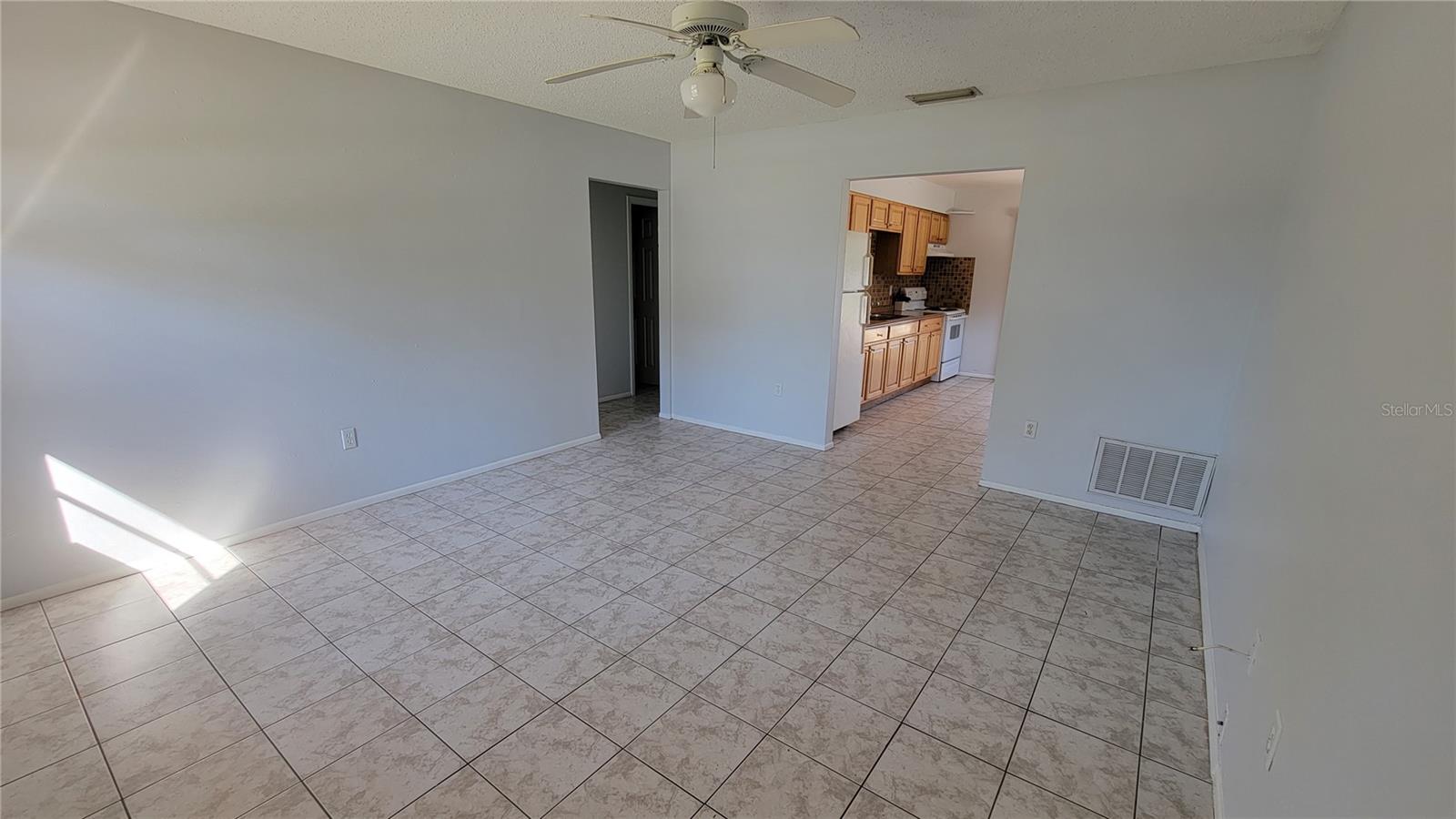 LAKE SARASOTA - Residential Income