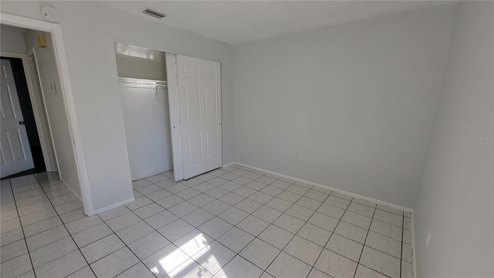 LAKE SARASOTA - Residential Income