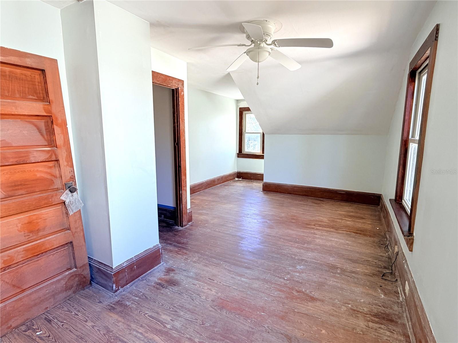 ROGERS SEABREEZE - Residential