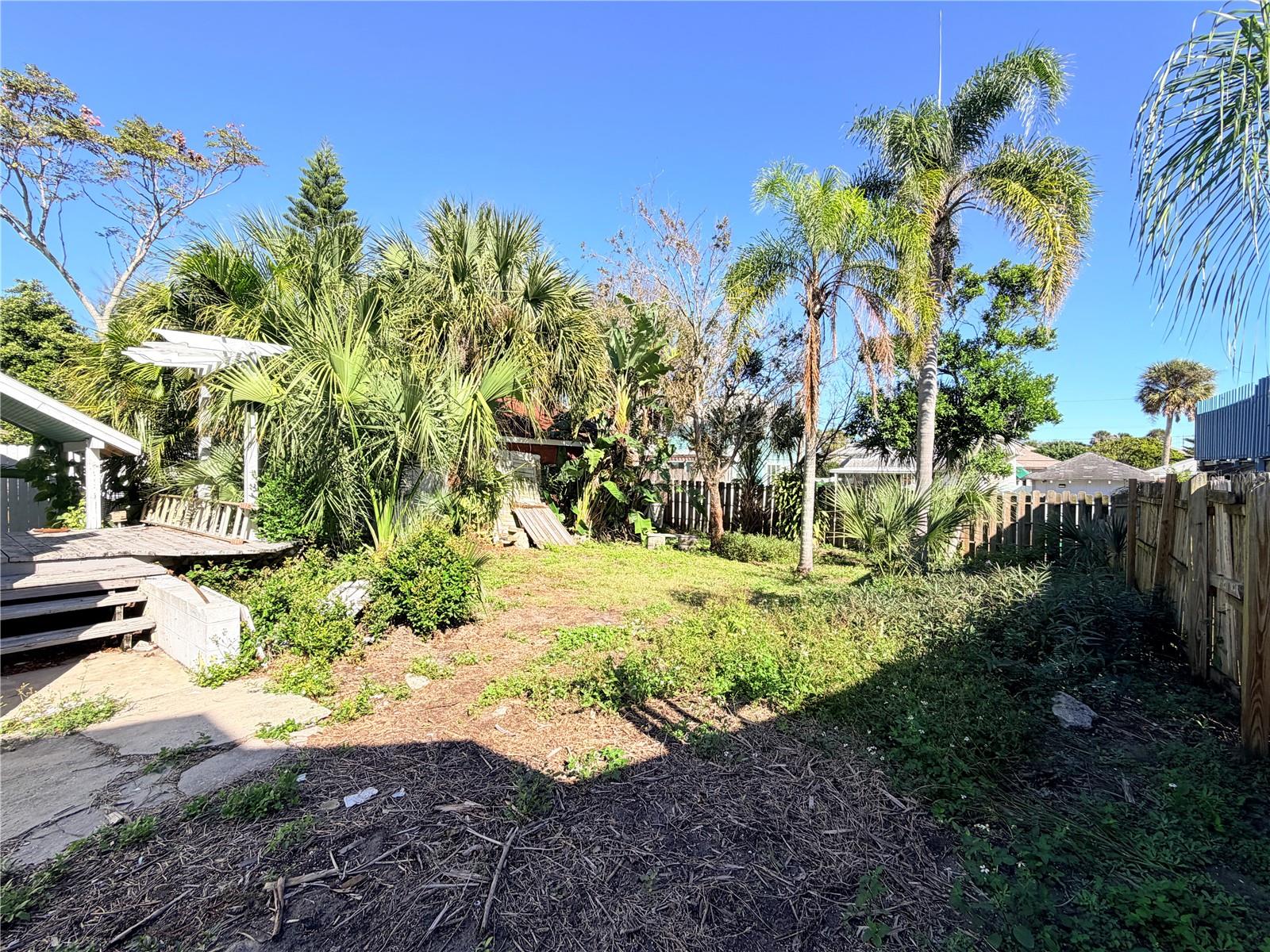 ROGERS SEABREEZE - Residential