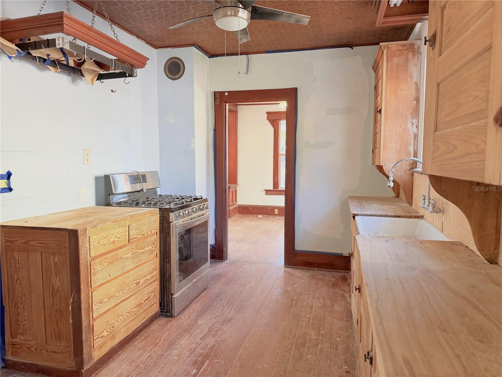 ROGERS SEABREEZE - Residential