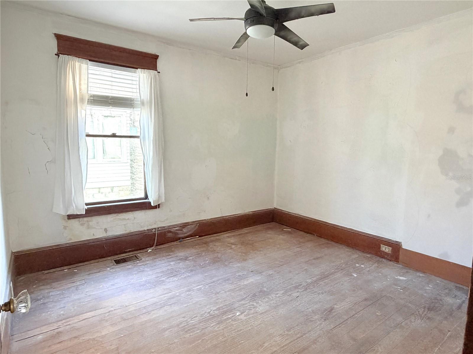 ROGERS SEABREEZE - Residential