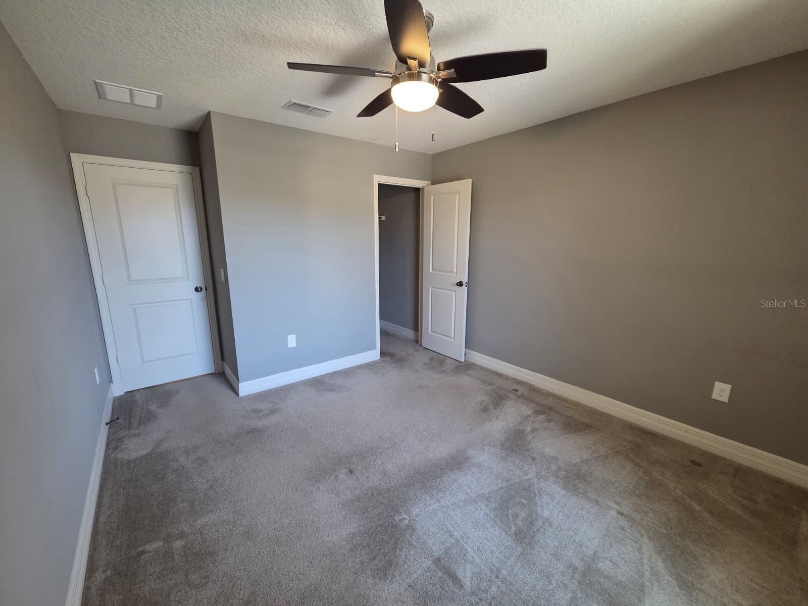 CREEKSTONE - Residential