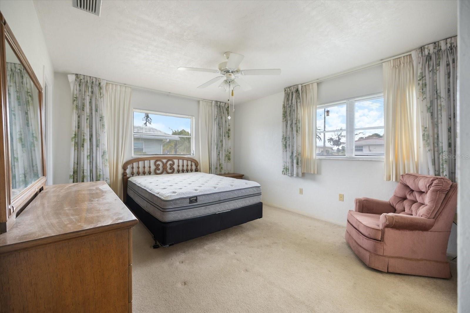 SOUTH GATE VILLAGE GREEN 10 - Residential