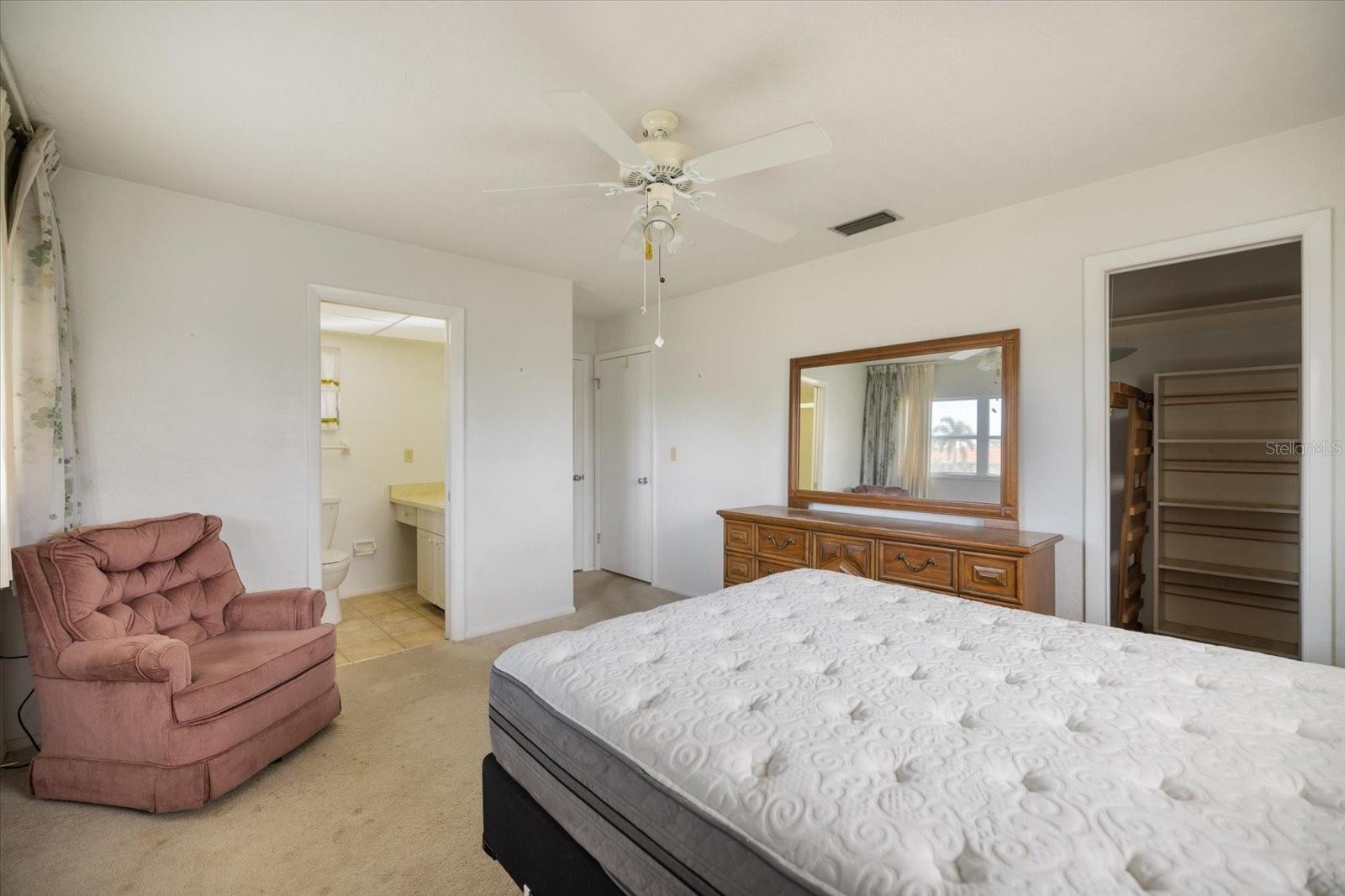 SOUTH GATE VILLAGE GREEN 10 - Residential