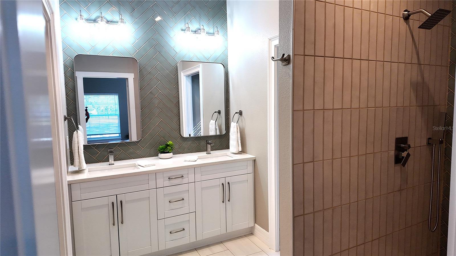 WILLIAMS ACRES - Residential