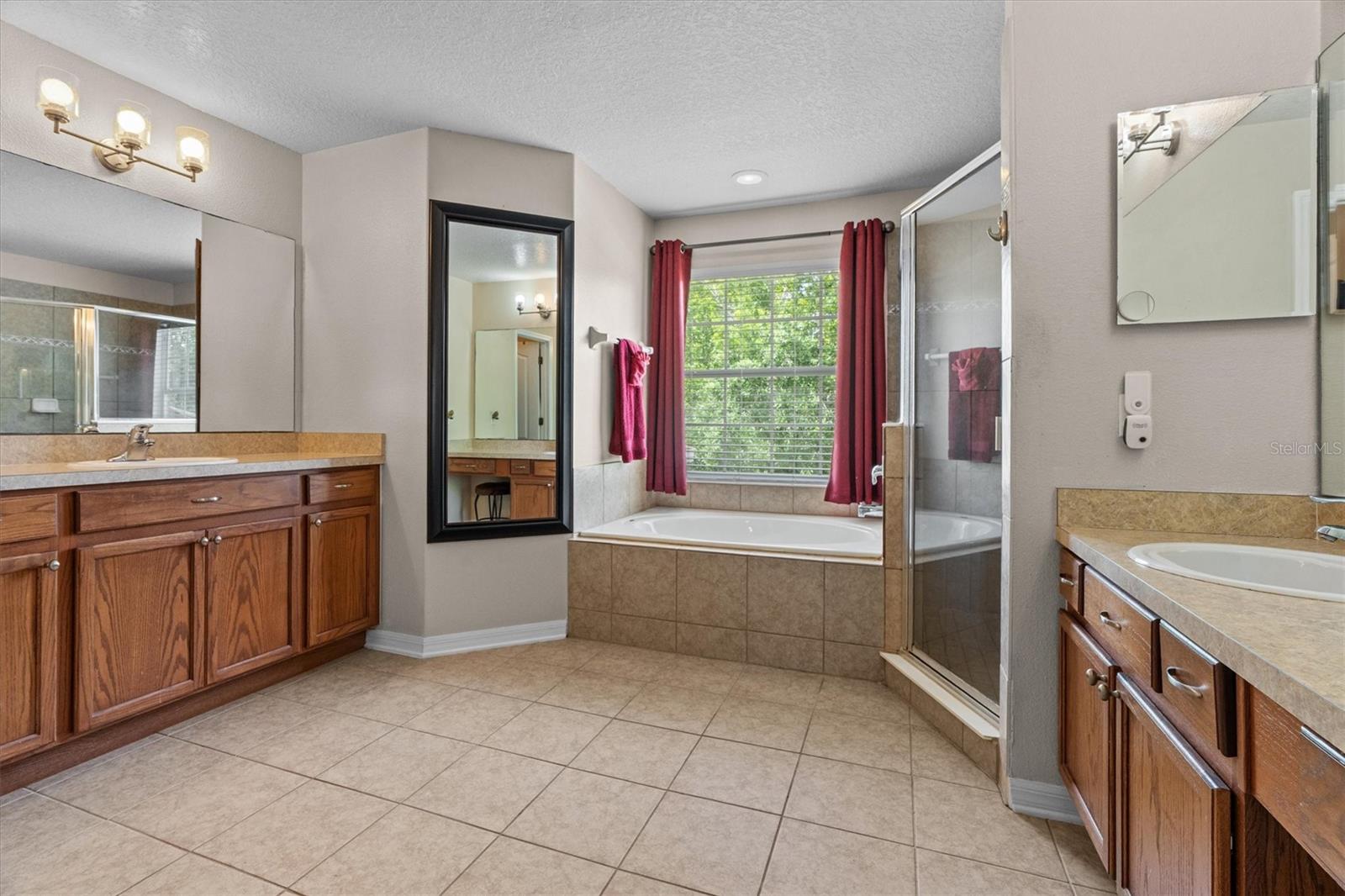 MOSS PARK RDG - Residential