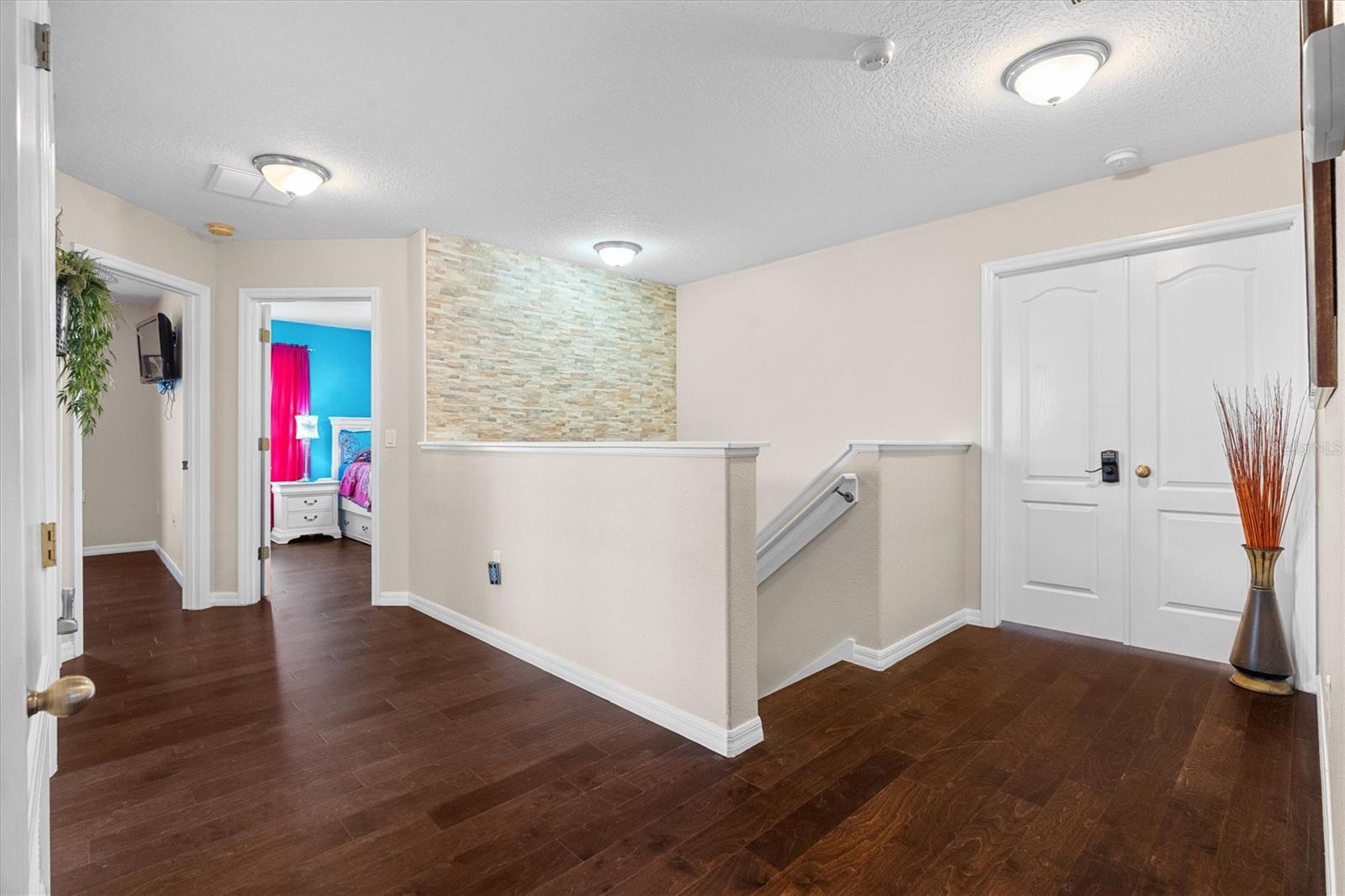 MOSS PARK RDG - Residential