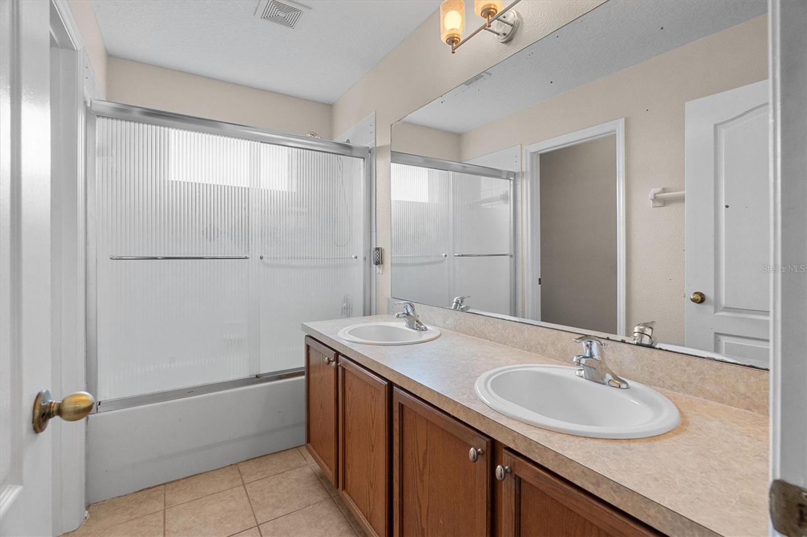 MOSS PARK RDG - Residential