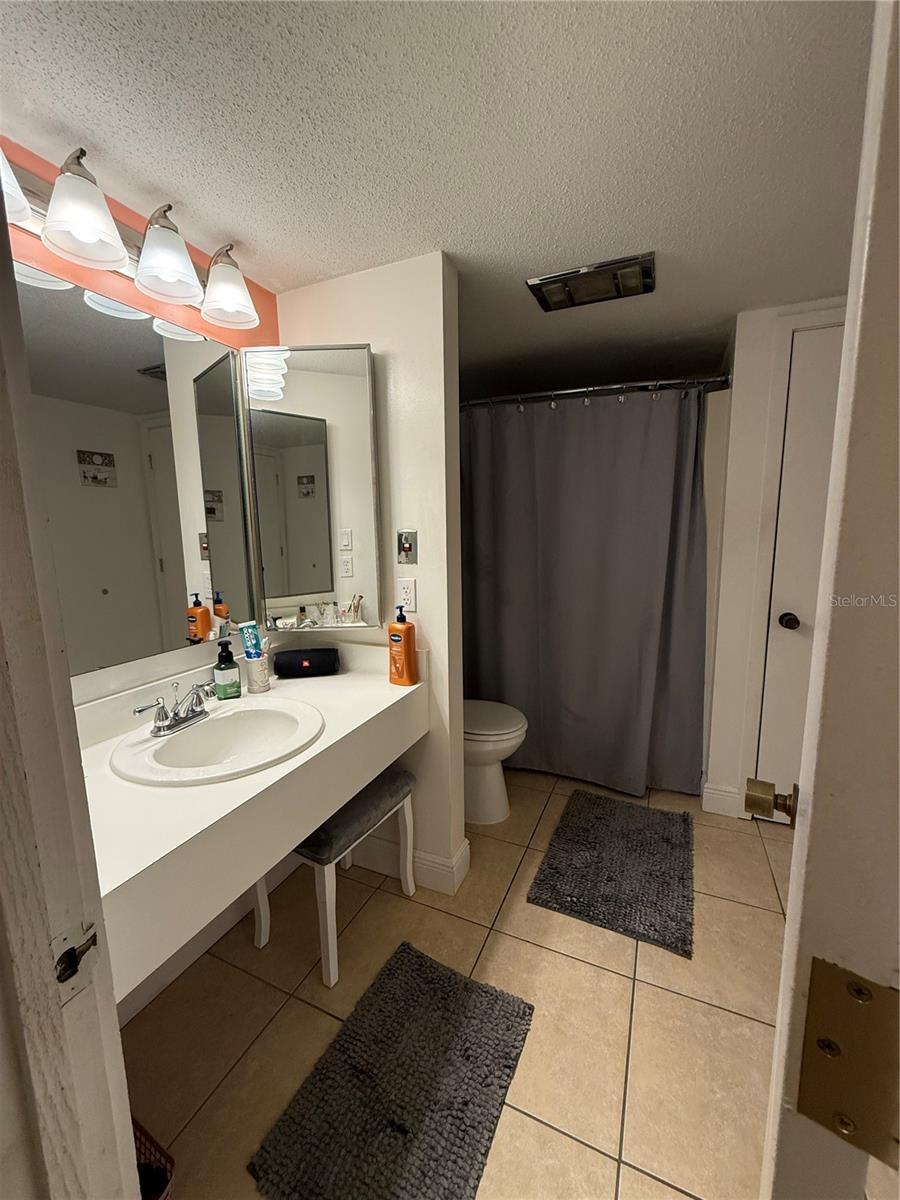 GRENELEFE CAMELOT CONDO - Residential