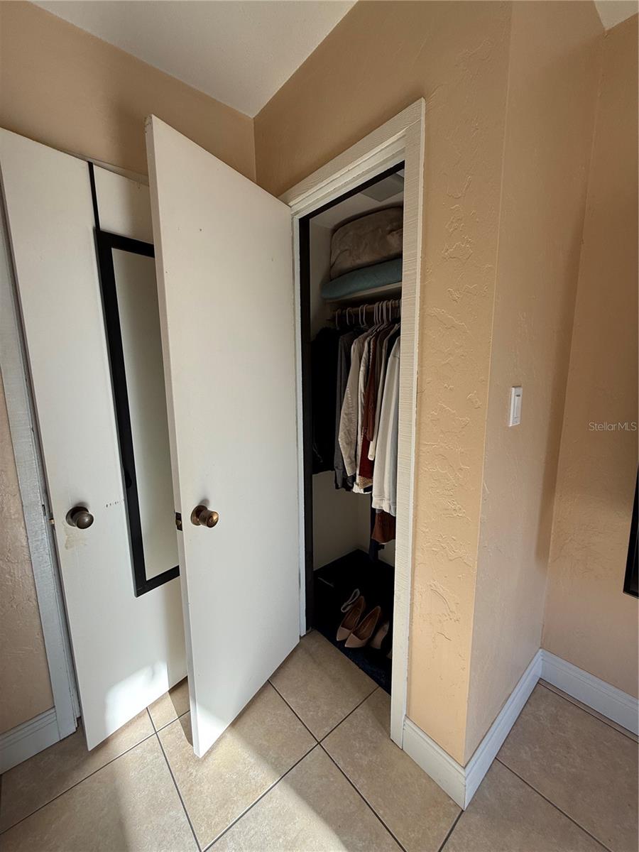 GRENELEFE CAMELOT CONDO - Residential