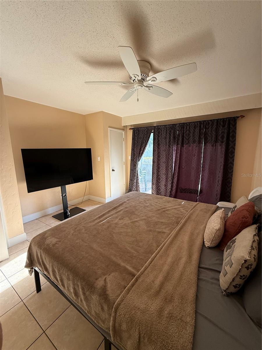 GRENELEFE CAMELOT CONDO - Residential
