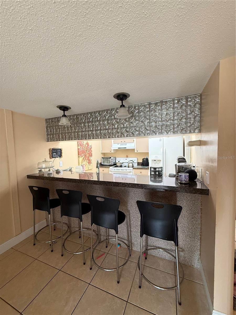 GRENELEFE CAMELOT CONDO - Residential