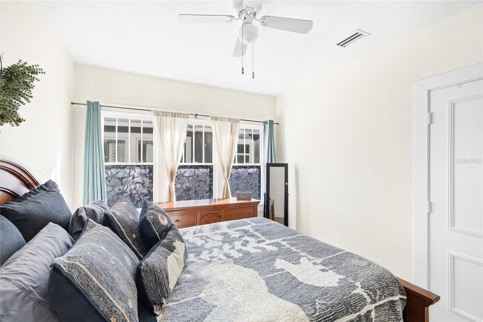 WHITE BEAR PARK - Residential