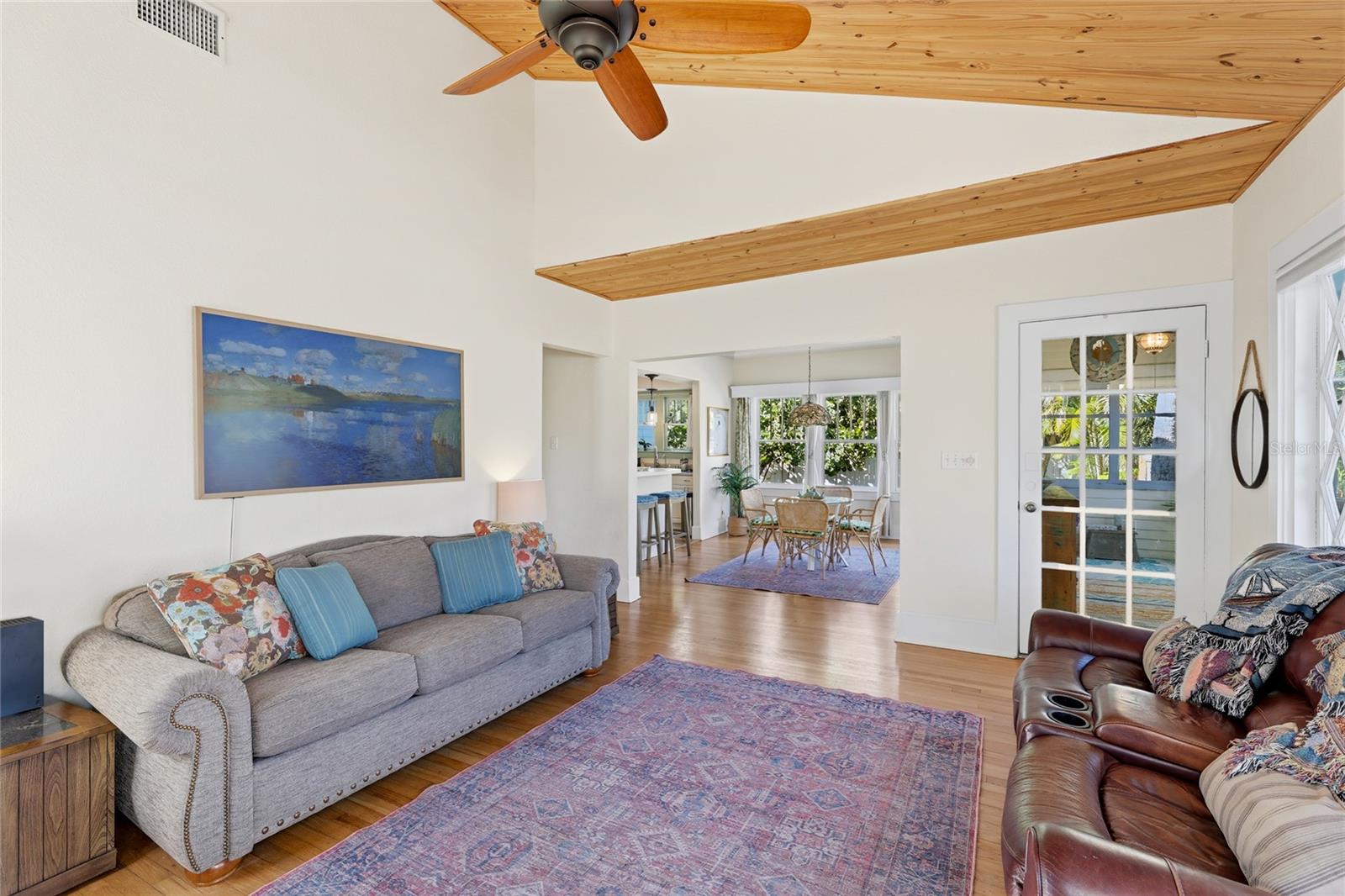 WHITE BEAR PARK - Residential