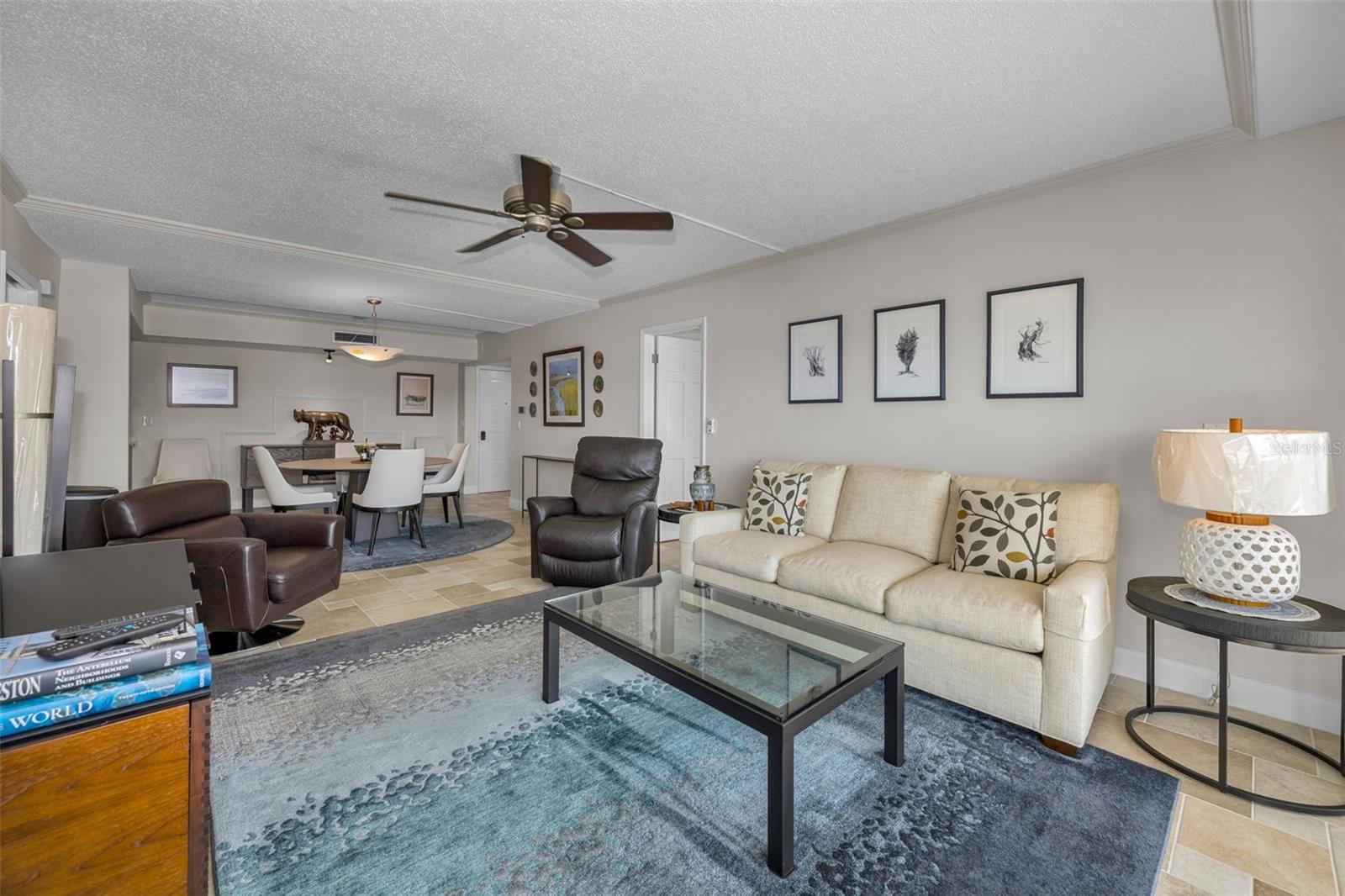 MEDITERRANEAN MANORS - Residential