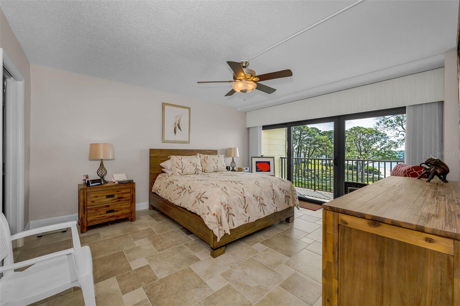 MEDITERRANEAN MANORS - Residential