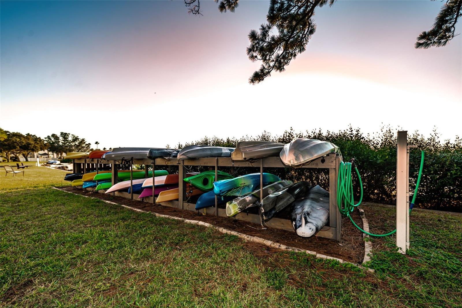 MEDITERRANEAN MANORS - Residential