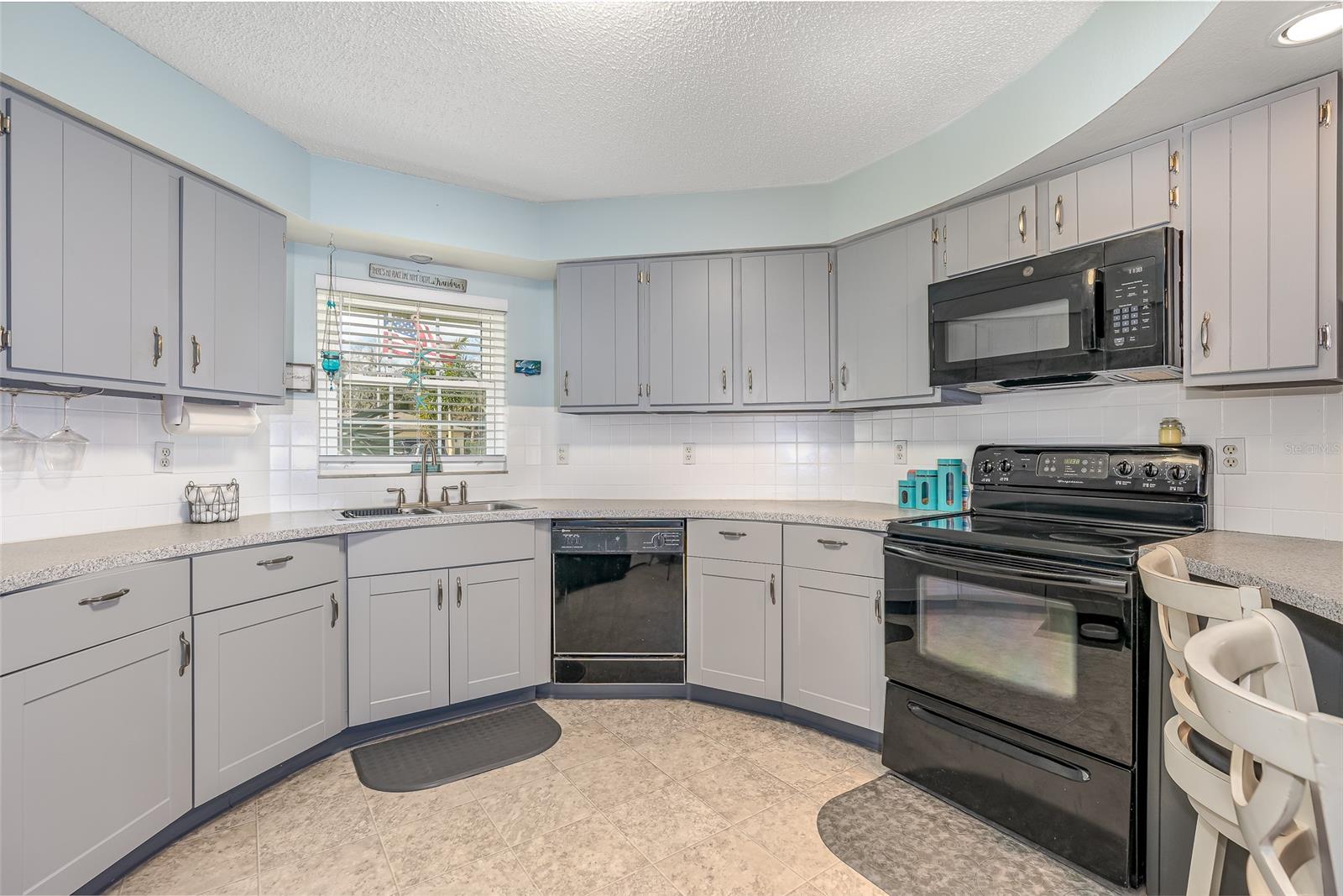 Florida Shores 01 - Residential