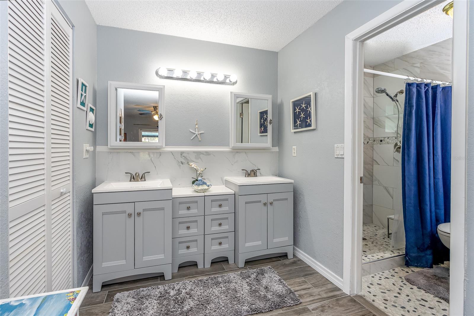 Florida Shores 01 - Residential