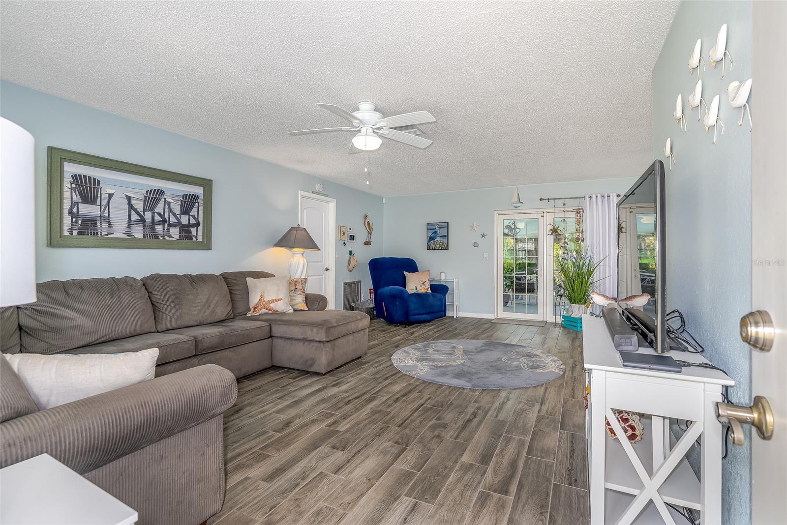 Florida Shores 01 - Residential