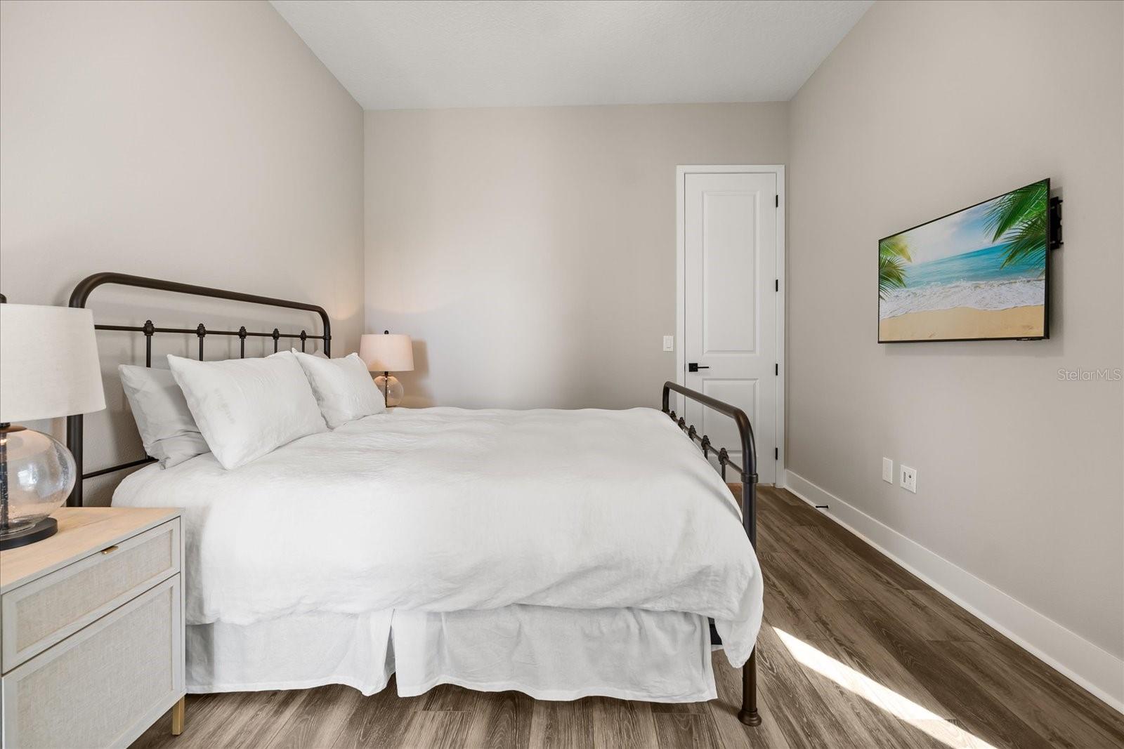 SAND LAKE SOUND - Residential