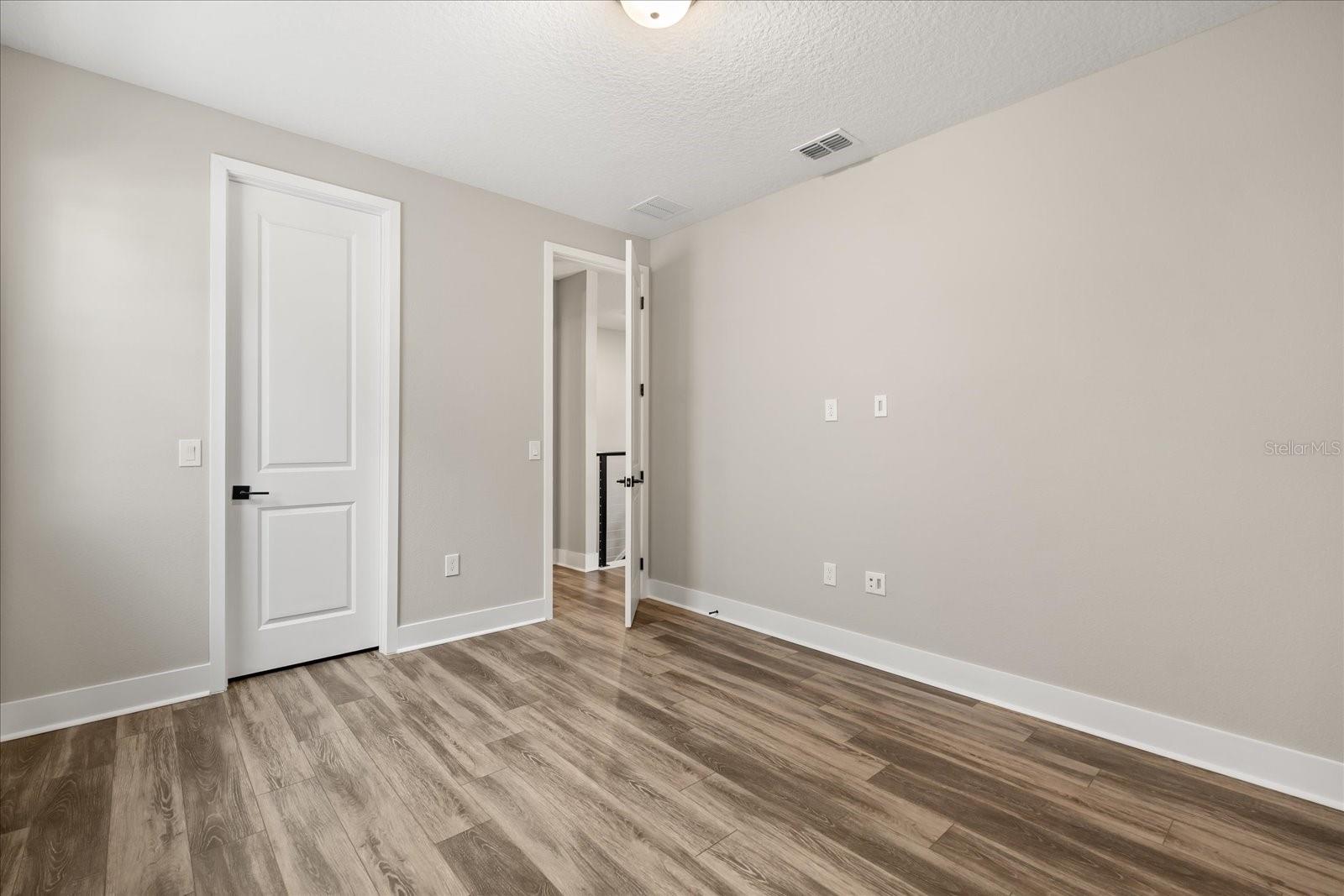 SAND LAKE SOUND - Residential