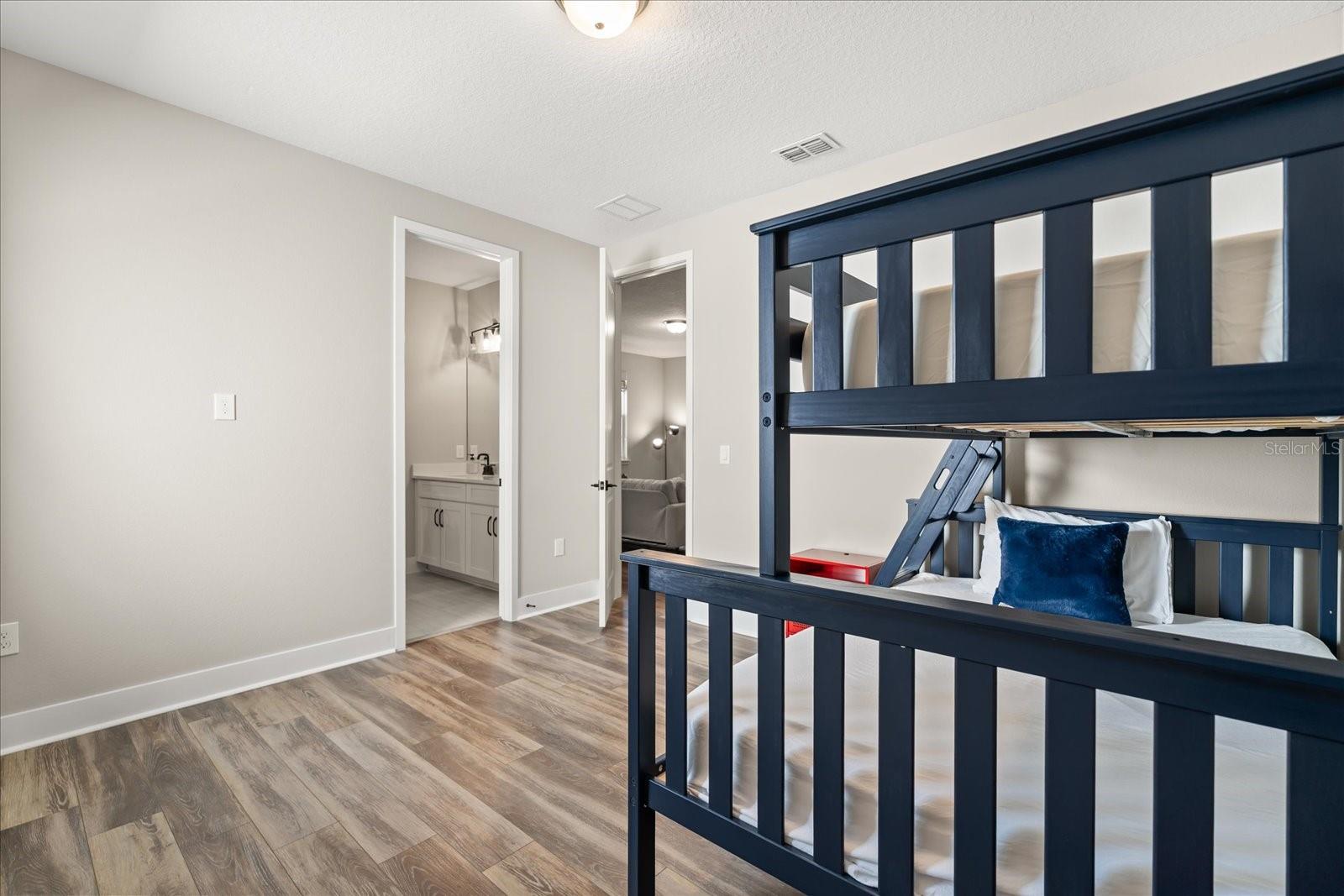 SAND LAKE SOUND - Residential