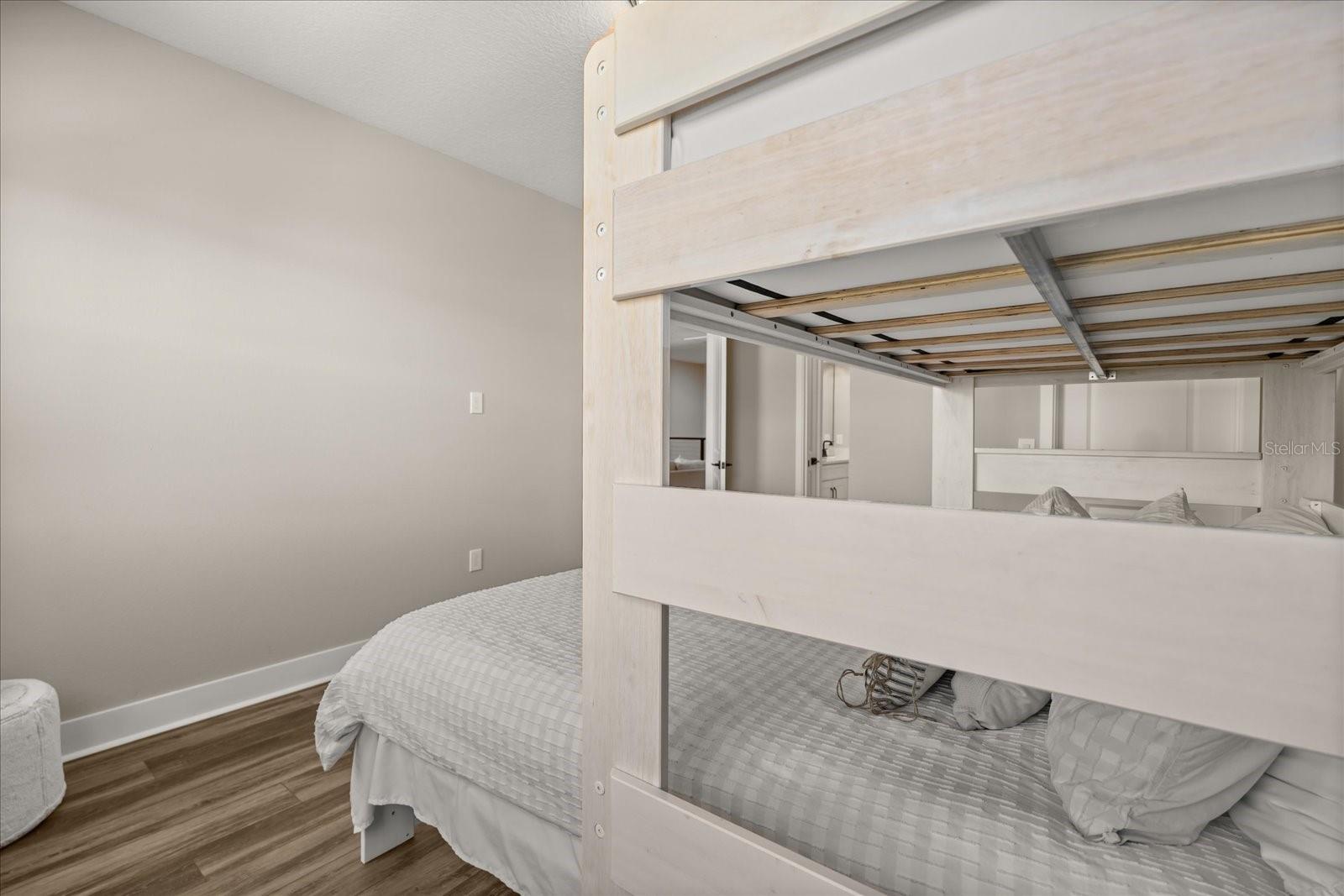 SAND LAKE SOUND - Residential