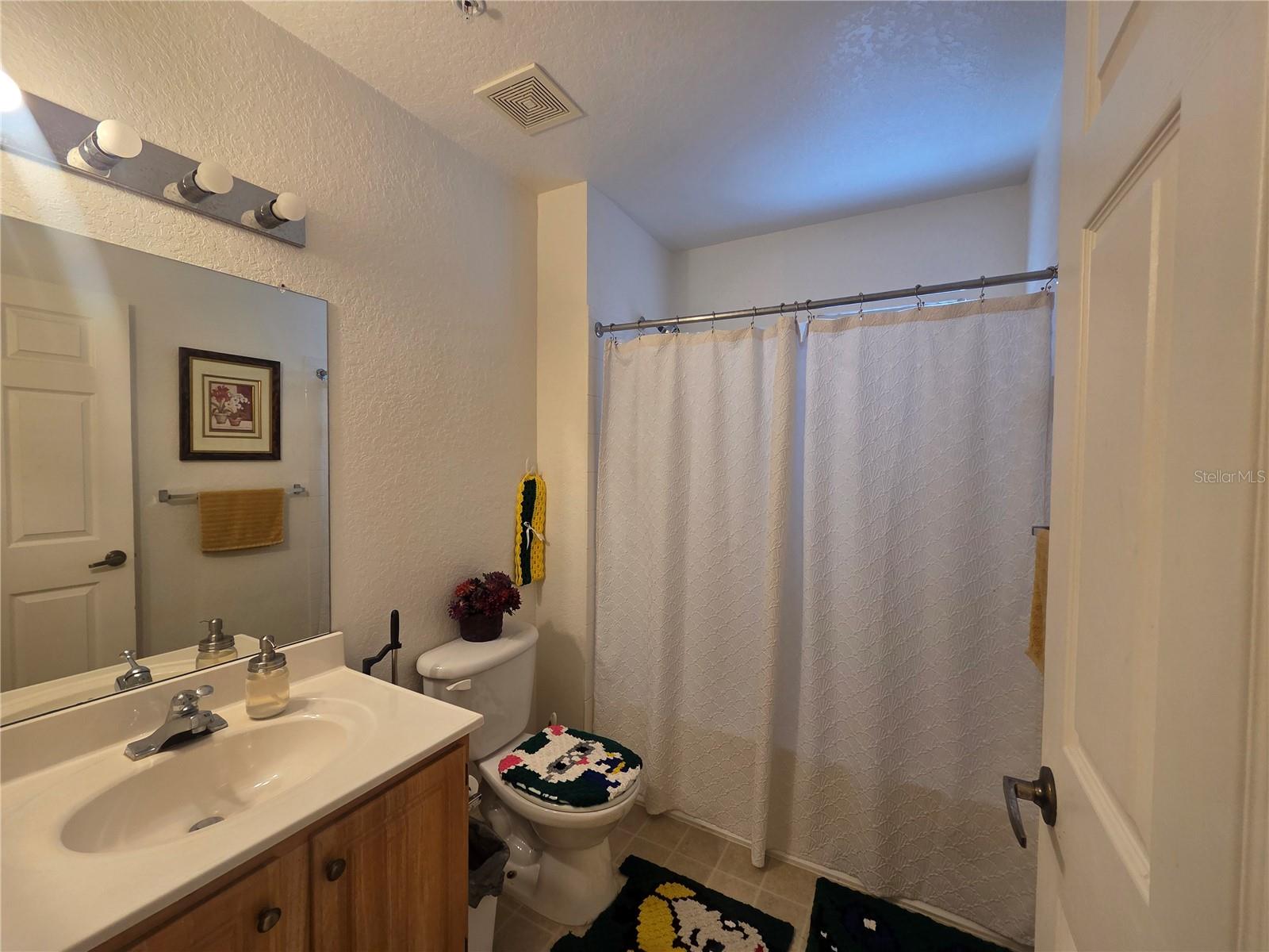 VENETIAN BAY VLGS PH I - Residential Lease