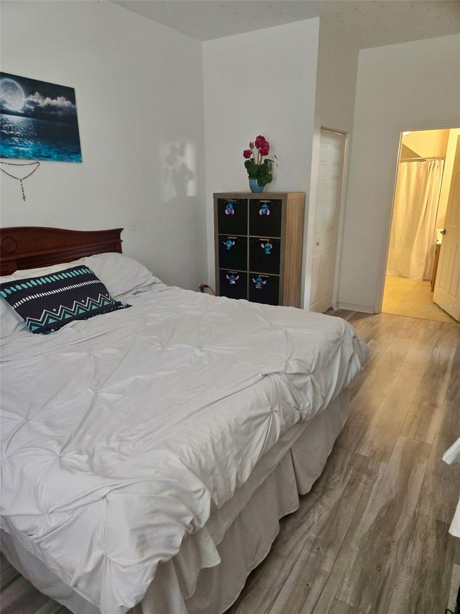 VENETIAN BAY VLGS PH I - Residential Lease