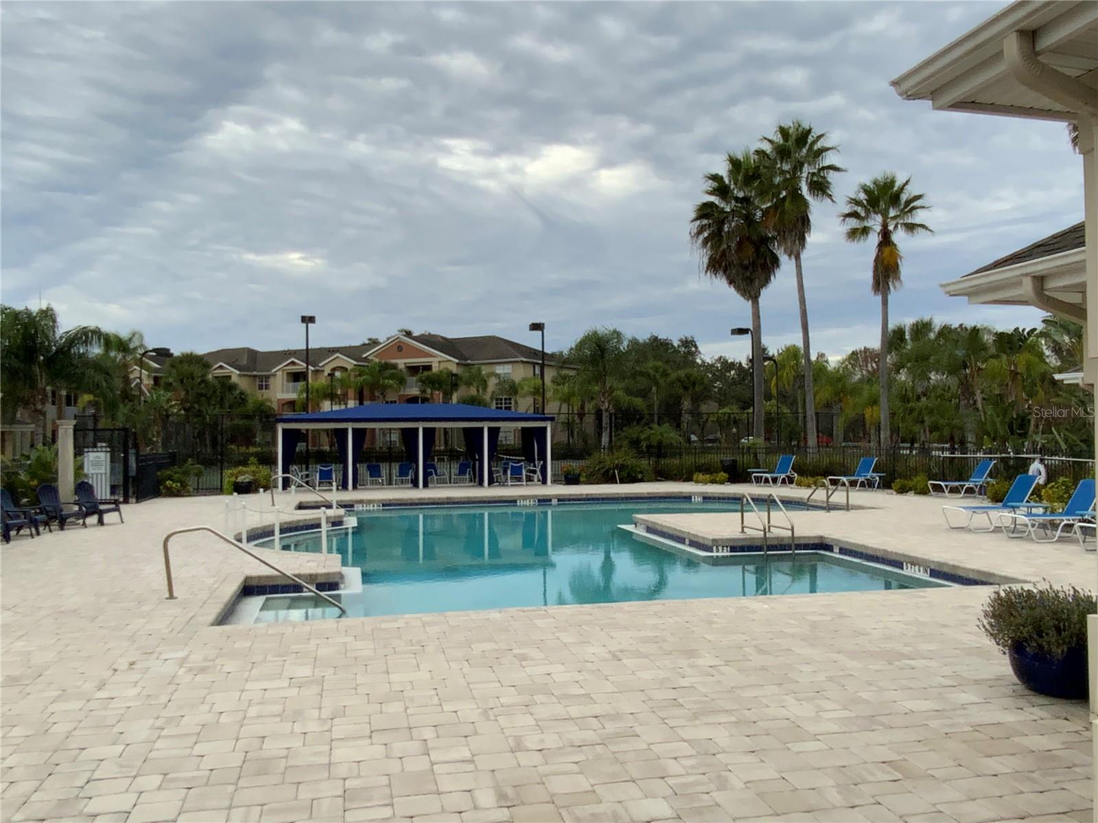 VILLAS AT LAKESIDE A CONDO - Residential