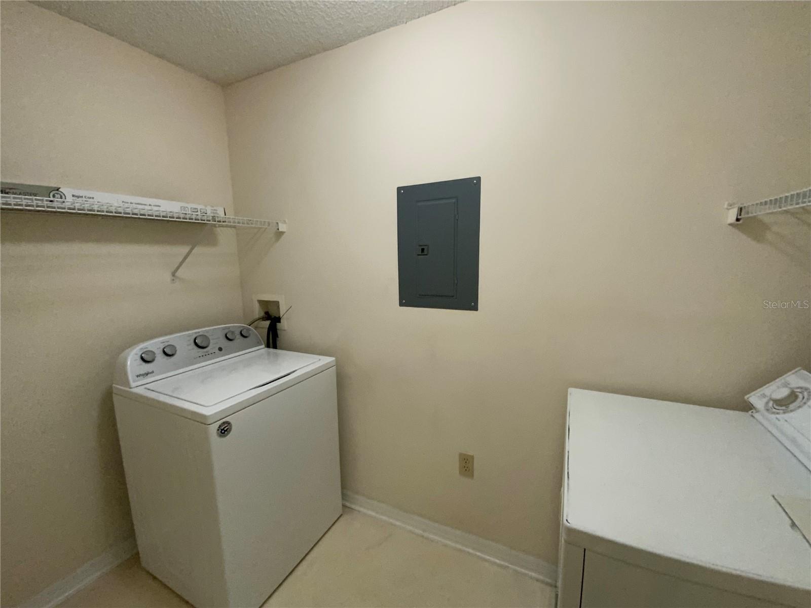 VILLAS AT LAKESIDE A CONDO - Residential