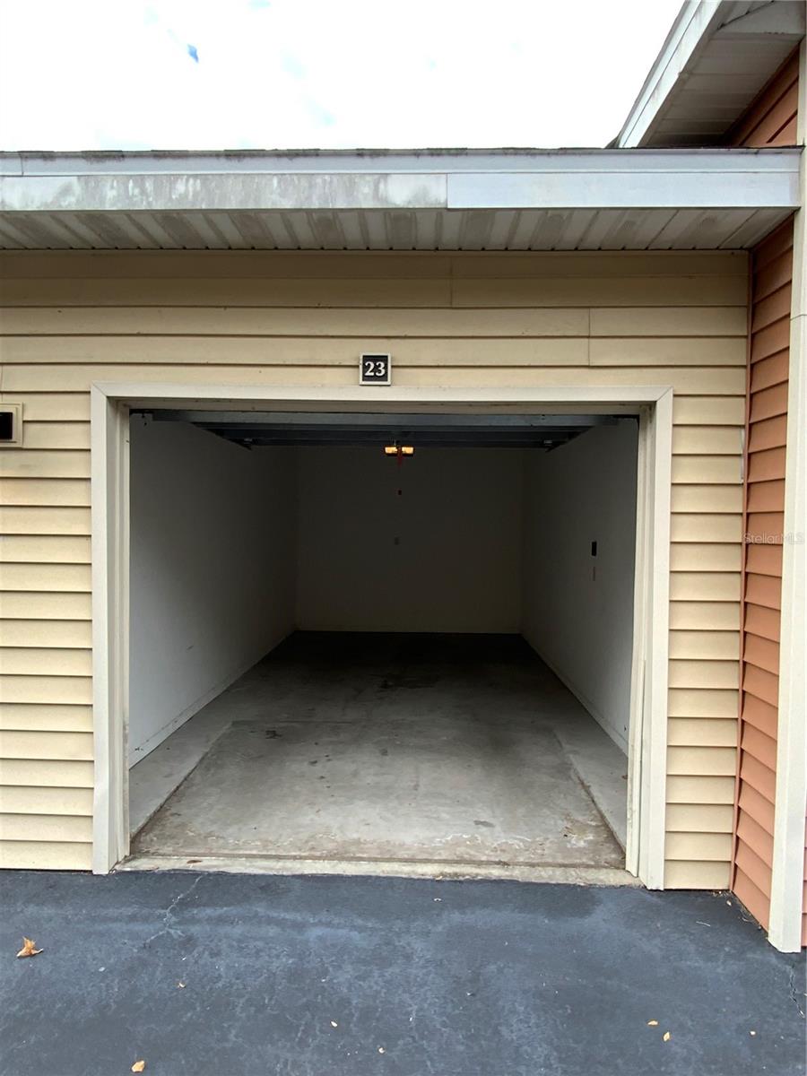 VILLAS AT LAKESIDE A CONDO - Residential