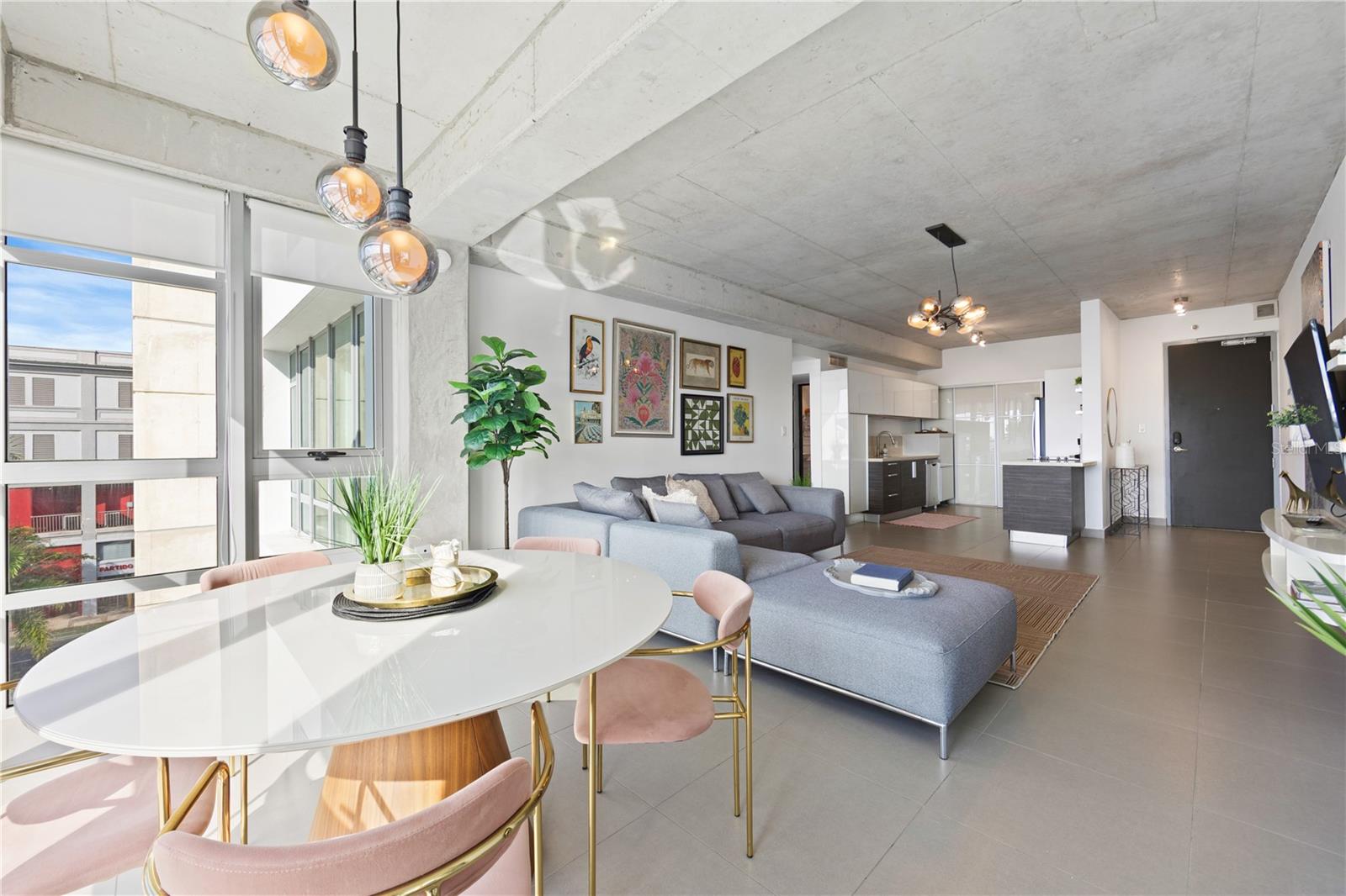 CONDOMINIO ATLANTIS - Residential