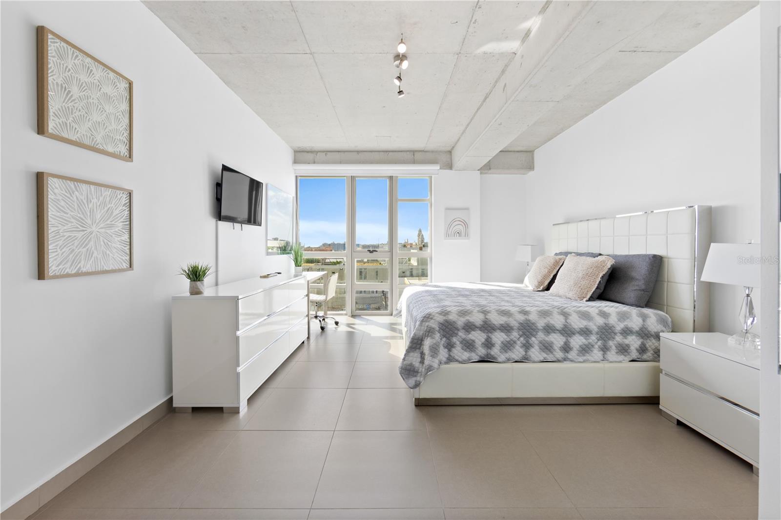 CONDOMINIO ATLANTIS - Residential