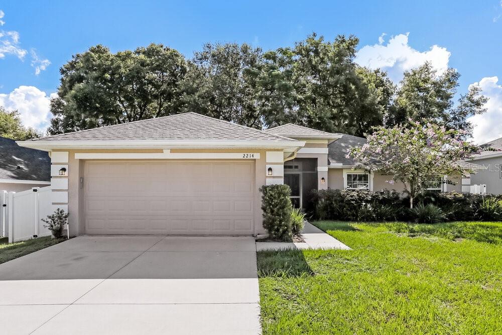 Photo 1 of 16 — 2214 ANGEL FISH LOOP, LEESBURG, FL 34748