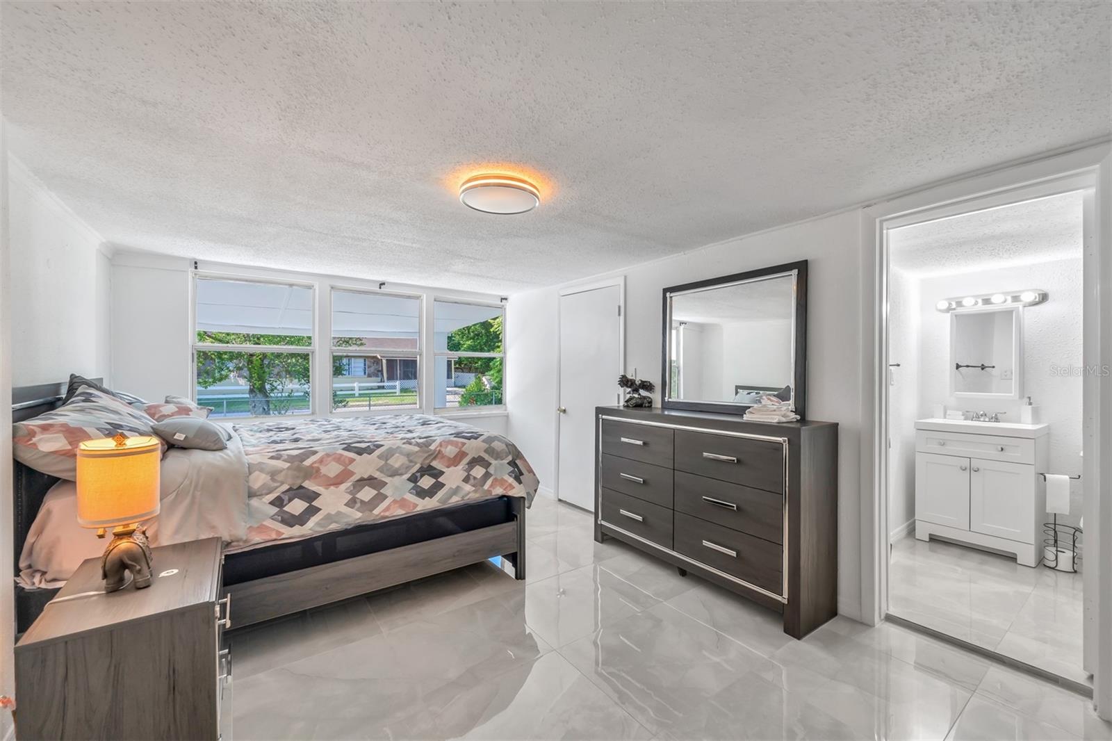 THOMPSONS ADD TO TAMPA O - Residential