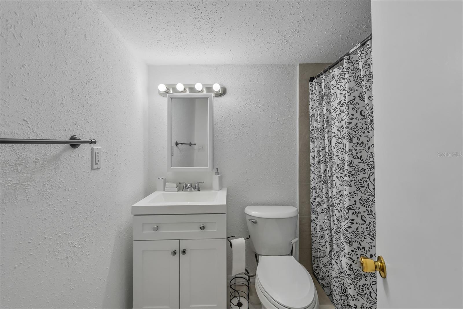 THOMPSONS ADD TO TAMPA O - Residential