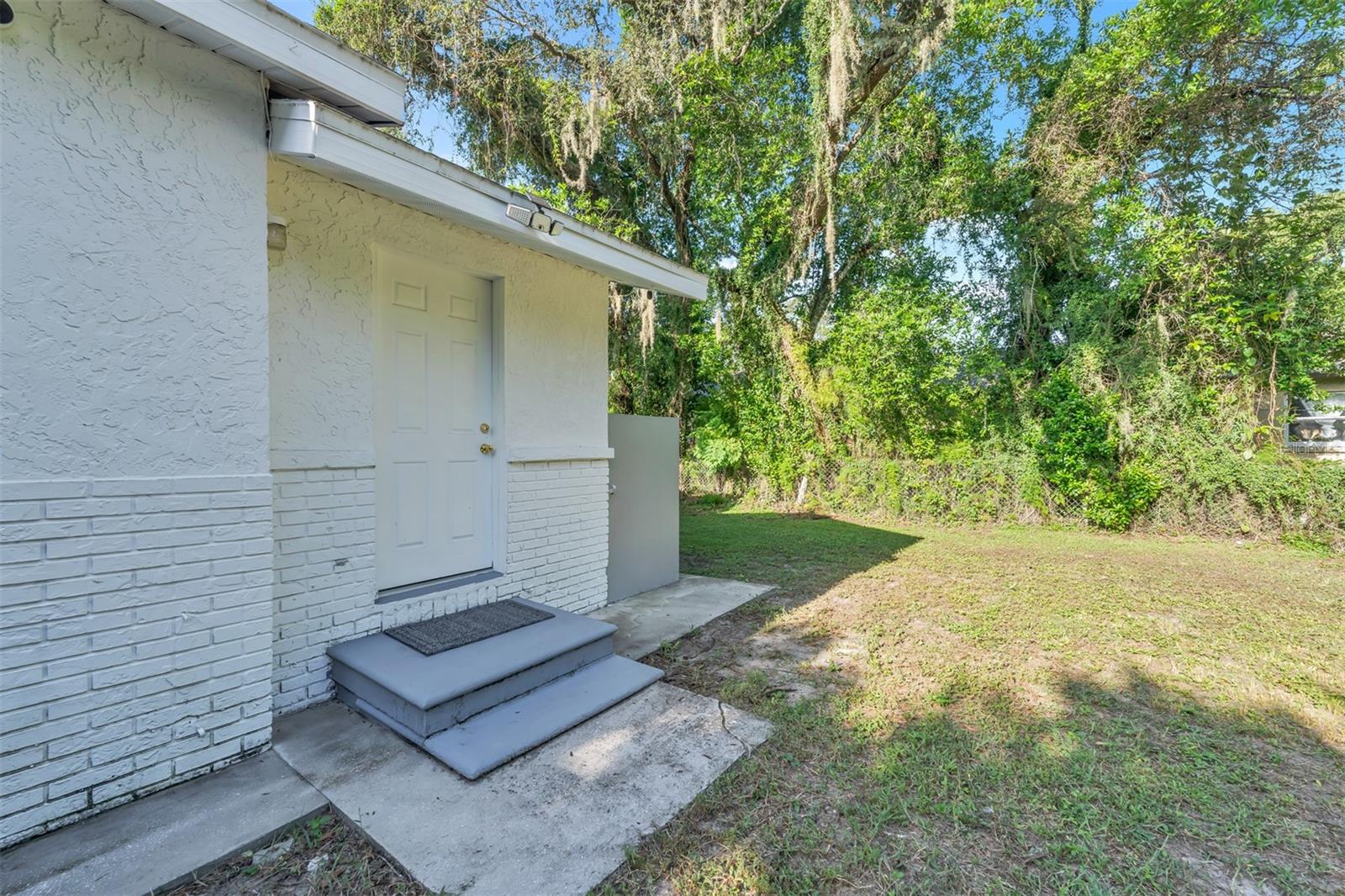 THOMPSONS ADD TO TAMPA O - Residential