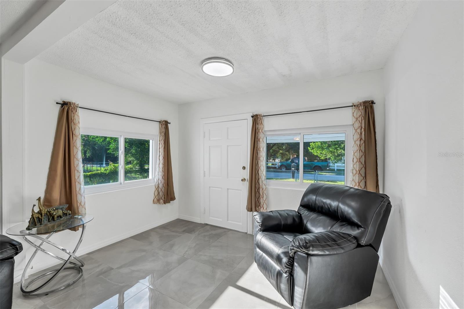 THOMPSONS ADD TO TAMPA O - Residential