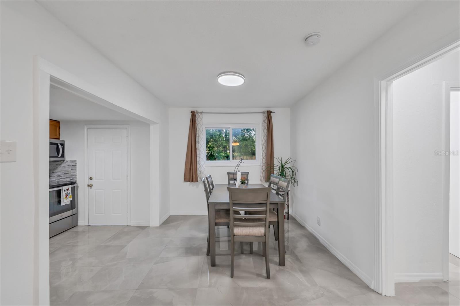 THOMPSONS ADD TO TAMPA O - Residential