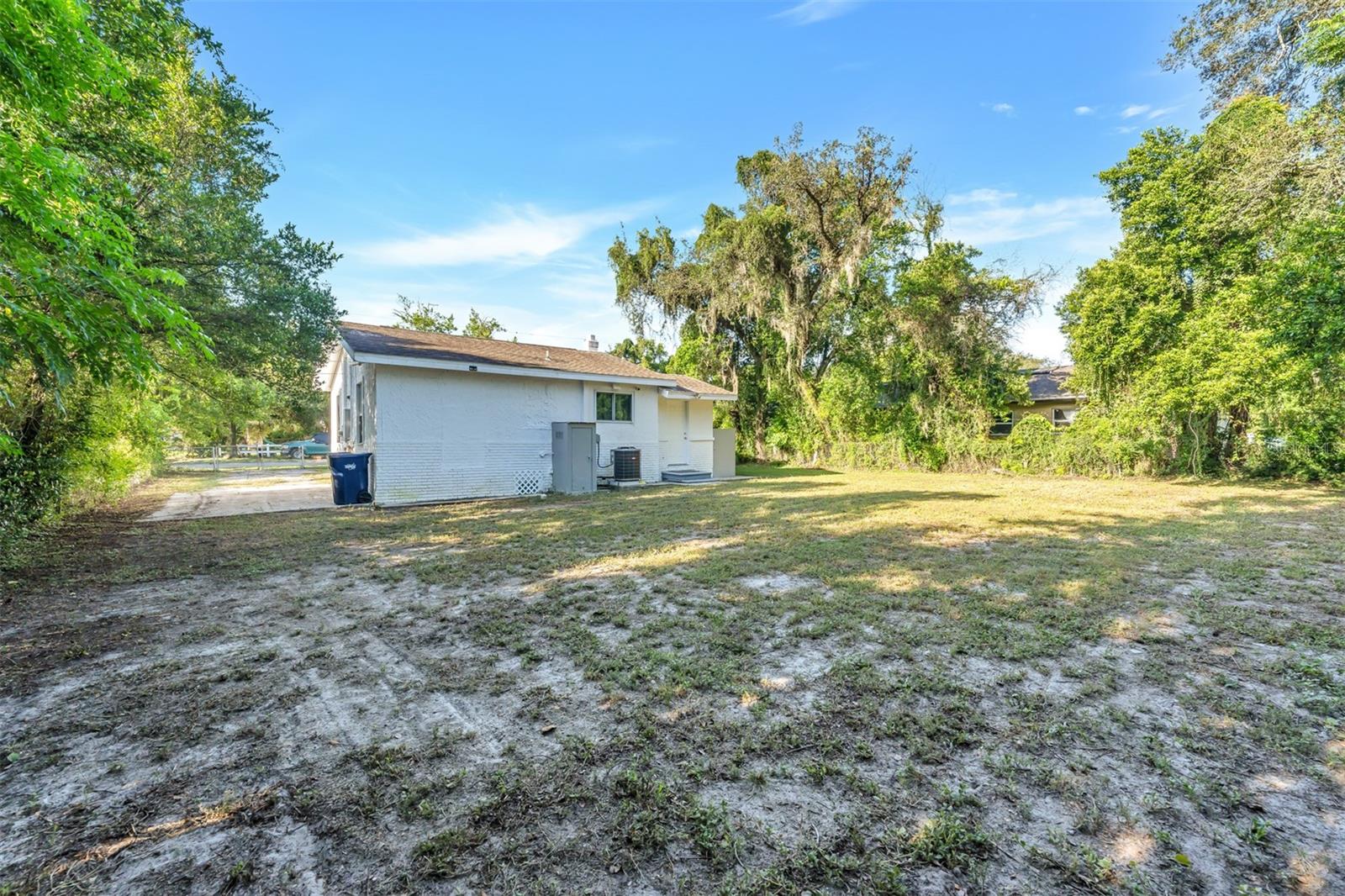 THOMPSONS ADD TO TAMPA O - Residential