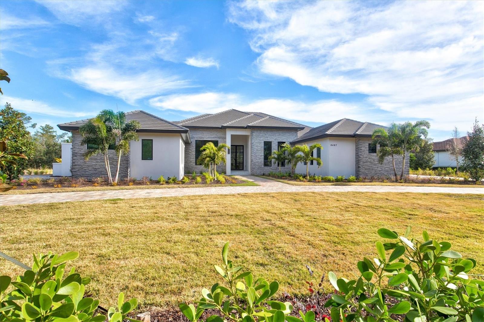 8487 LINDRICK LANE