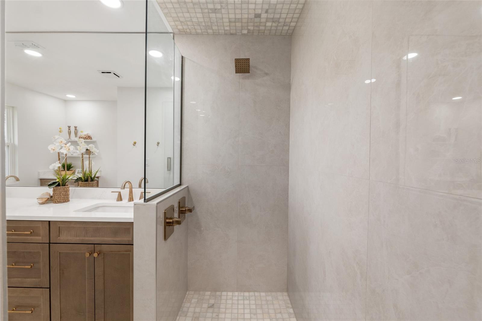 HUNTINGTON - Residential